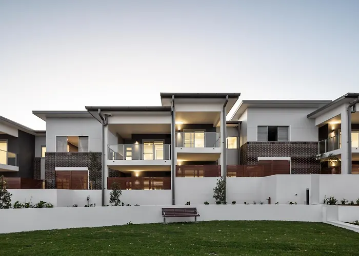 Pristine 3-Bed Kiama Unit With Courtyard