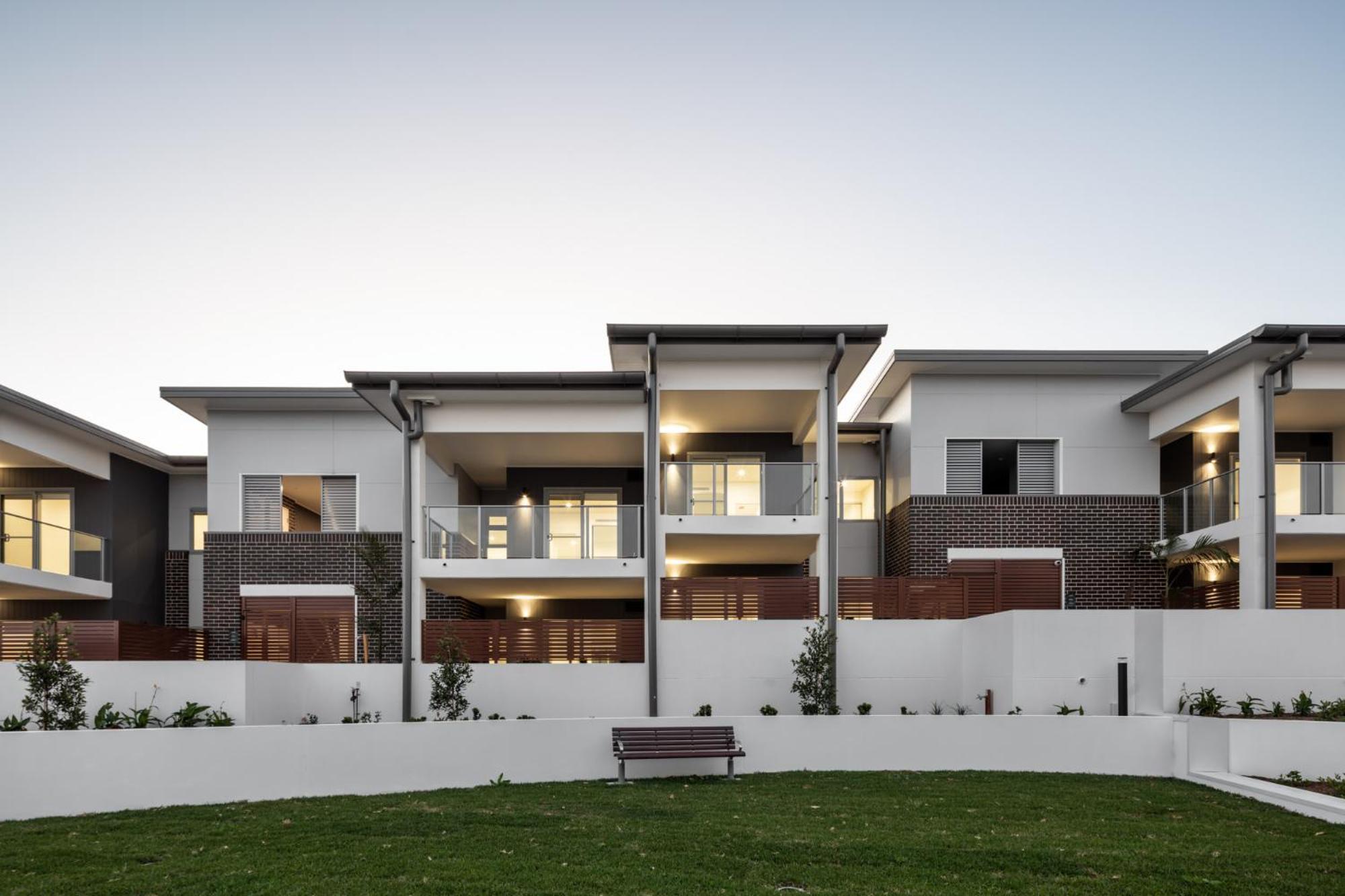 Pristine 3-bed Unit With Courtyard
